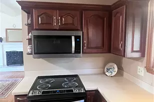 900 Ingersol Dr, Kettering, OH 45429 - Photo 9