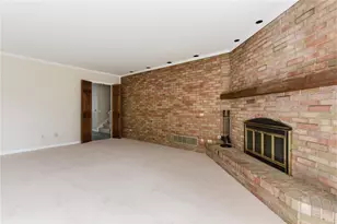 6835 St Laurent Cir, Washington Twp, OH 45459 - Photo 13