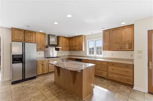 6835 St Laurent Cir, Washington Twp, OH 45459 - Photo 15