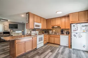 558 Bowser Dr, Bethel Twp, OH 45344 - Photo 5