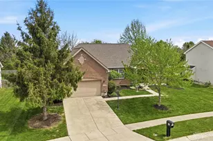 6899 Evergreen Cir, Huber Heights, OH 45424 - Photo 3