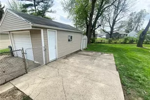 1109 S Circle Dr, Xenia, OH 45385 - Photo 21