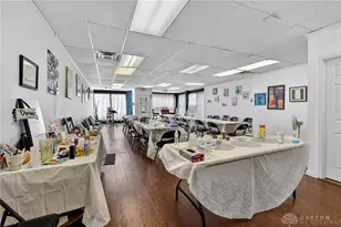 7045-7049 Montgomery Rd, Silverton, OH 45236 - Photo 15
