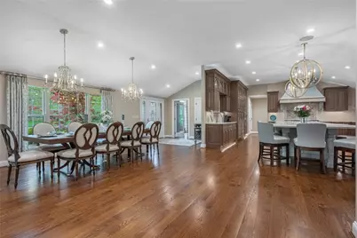 317 Colonial Lane, Washington Twp, OH 45429 - Photo 15