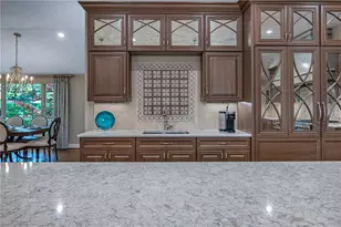 317 Colonial Ln, Washington Twp, OH 45429 - Photo 23