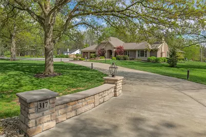 317 Colonial Lane, Washington Twp, OH 45429 - Photo 5