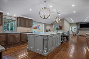 317 Colonial Ln, Washington Twp, OH 45429 - Photo 19