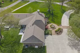 317 Colonial Ln, Washington Twp, OH 45429 - Photo 89