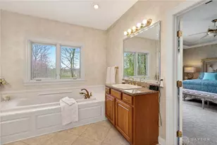1475 Country Wood Dr, Bellbrook, OH 45440 - Photo 35