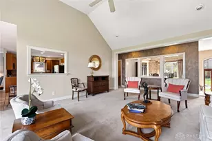 1475 Country Wood Dr, Bellbrook, OH 45440 - Photo 15
