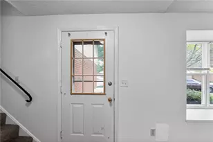 2294 Cross Village Dr, Miami Township, OH 45342 - Photo 7