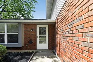 2294 Cross Village Dr, Miami Township, OH 45342 - Photo 3