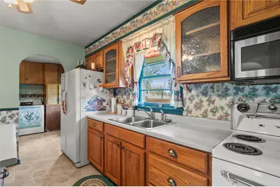 288 Gordon Road, Bethel Twp, OH 45504 - Photo 9