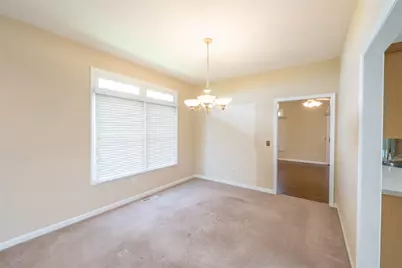 7444 New York Way, Butler Twp, OH 45414 - Photo 9