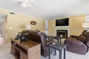 1600 Pine Tree Ln, West Carrollton, OH 45449 - Photo 7