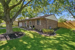 2476 Bradshire, Miami Township, OH 45342 - Photo 11