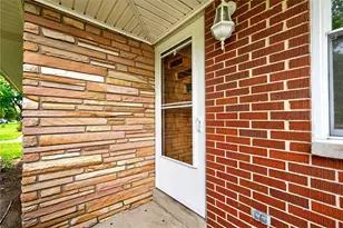 9860 Wolf Creek Pike, Dayton, OH 45426 - Photo 5