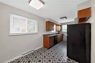 3617 W Siebenthaler Ave, Harrison Twp, OH 45406 - Photo 13