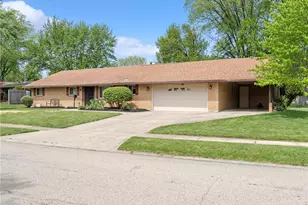 1125 Georgian Dr, Kettering, OH 45429 - Photo 3