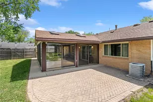1125 Georgian Dr, Kettering, OH 45429 - Photo 39