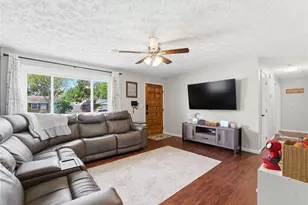 444 Scarborough Ct, New Lebanon, OH 45345 - Photo 7