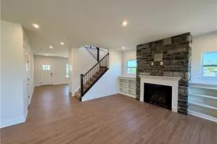 130 Magnolia Ln, Springboro, OH 45066 - Photo 3