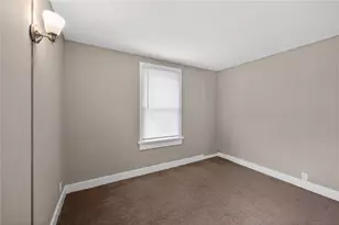 2122 S Smithville Rd, Dayton, OH 45420 - Photo 9