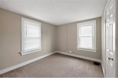 2122 S Smithville Road, Dayton, OH 45420 - Photo 5