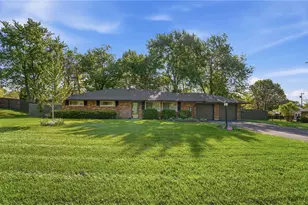 9226 Stephanie St, Dayton, OH 45458 - Photo 3