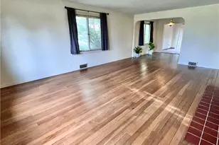 421 E Main St, Saint Paris, OH 43072 - Photo 9