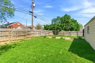 1805 S Smithville Rd, Dayton, OH 45420 - Photo 43
