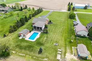 6143 Ross Rd, Bethel Twp, OH 45344 - Photo 7