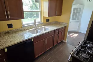 804 E Stroop Rd, Dayton, OH 45429 - Photo 7
