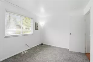 5655 E Coach Dr, Dayton, OH 45440 - Photo 13
