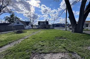 831 S Market St, Troy, OH 45373 - Photo 9