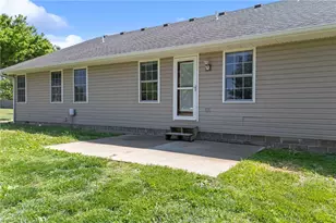 70 Dutch Creek Dr, Wilmington, OH 45177 - Photo 7