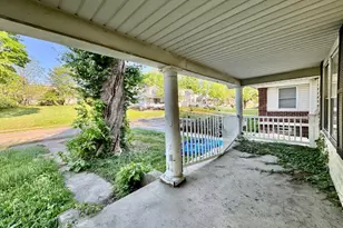 2032 Rugby Rd, Dayton, OH 45406 - Photo 5