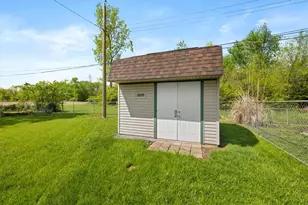 300 Lutz Dr, Union, OH 45322 - Photo 11