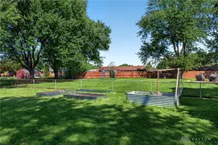 4006 Loop Dr, Englewood, OH 45322 - Photo 45