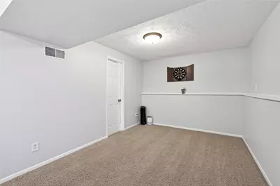 817 W Martindale Road, Englewood, OH 45322 - Photo 23