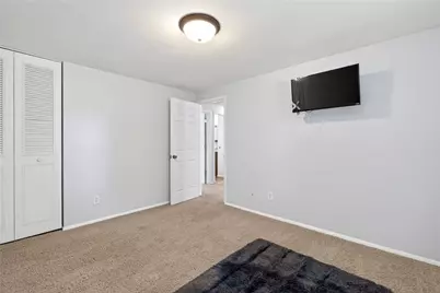 817 W Martindale Road, Englewood, OH 45322 - Photo 17
