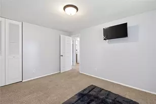 817 W Martindale Rd, Englewood, OH 45322 - Photo 17