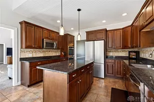454 Claxton Glen Ct, Washington Twp, OH 45429 - Photo 37