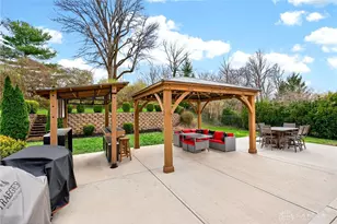 454 Claxton Glen Ct, Washington Twp, OH 45429 - Photo 9