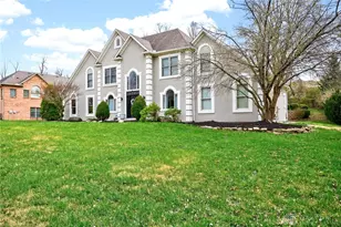 454 Claxton Glen Ct, Washington Twp, OH 45429 - Photo 3