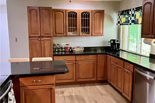 5633 Jeannie Ct, Dayton, OH 45415 - Photo 15