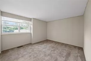 2278 Cross Village Dr, Miami Township, OH 45342 - Photo 13