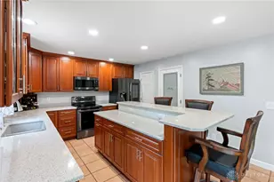 1504 N Regency Dr, Xenia, OH 45385 - Photo 9