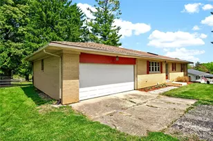3598 Roselawn Dr, Beavercreek, OH 45430 - Photo 3