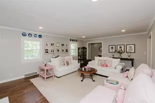 26 E Thruston Blvd, Oakwood, OH 45409 - Photo 11